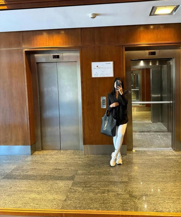 HERMOSA JOVENCITA COLOMBIANA 28 AÑOS PRIMEROS DIAS