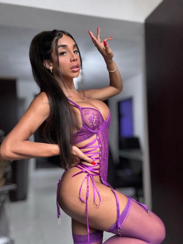 Novedad! JOVEN Trans GUAPA Y FEMENINA, FOLLAMOS?