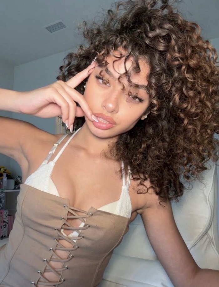 Escort vip muy guapa y decidida en Bilbao