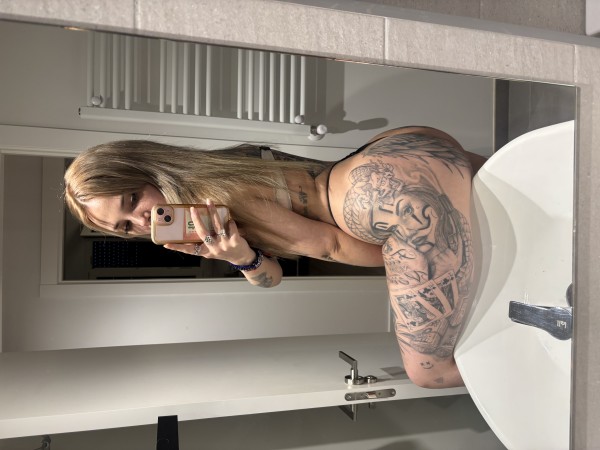 Española Domina BDSM