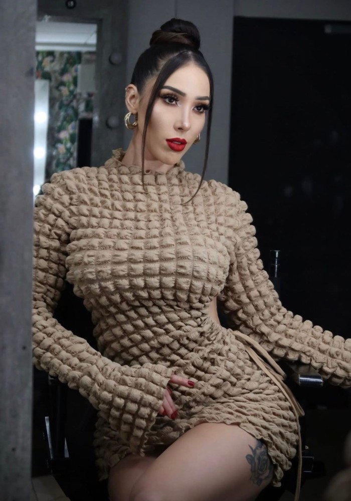 Colombiana muy cachonda con clase