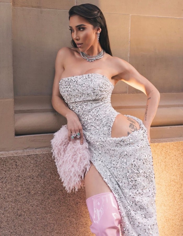 Colombiana muy cachonda con clase