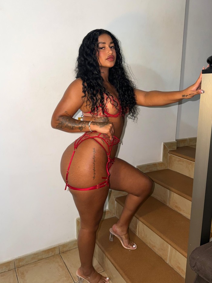 Jovencita cachonda con ganas de una buena follada