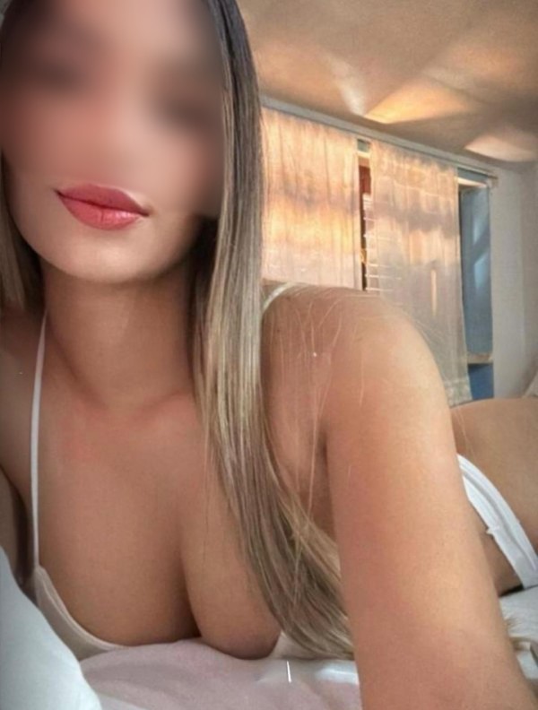 EN BALOS APASIONADA SENSUAL ARDIENTE BOMBA DE SEXO