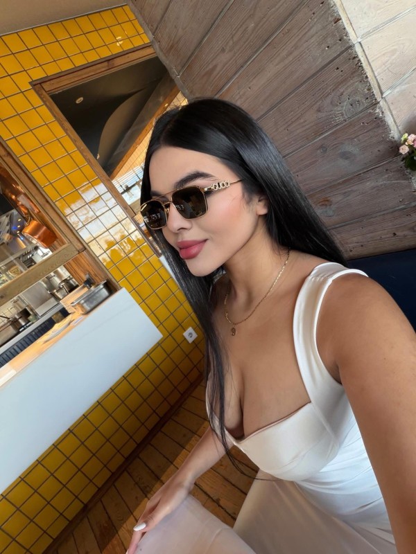 VALENTINA NOVEDAD CAUTIVADORA, CARIÑOSA Y SENSUAL