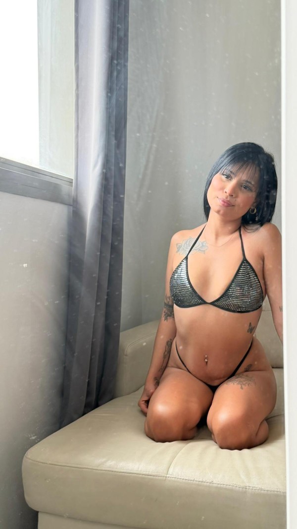 SUPER DIVINA Y CARIÑOSA ESTUDIANTE VENEZOLANA NOVEDAD