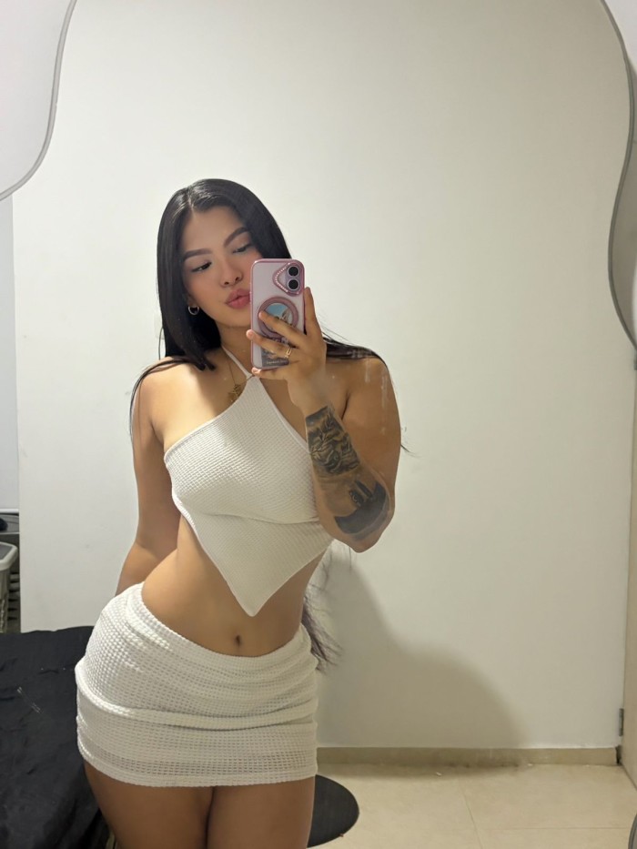 SENSUAL ARDIENTE FIESTERA ESCORT DE LUJO CACHONDA