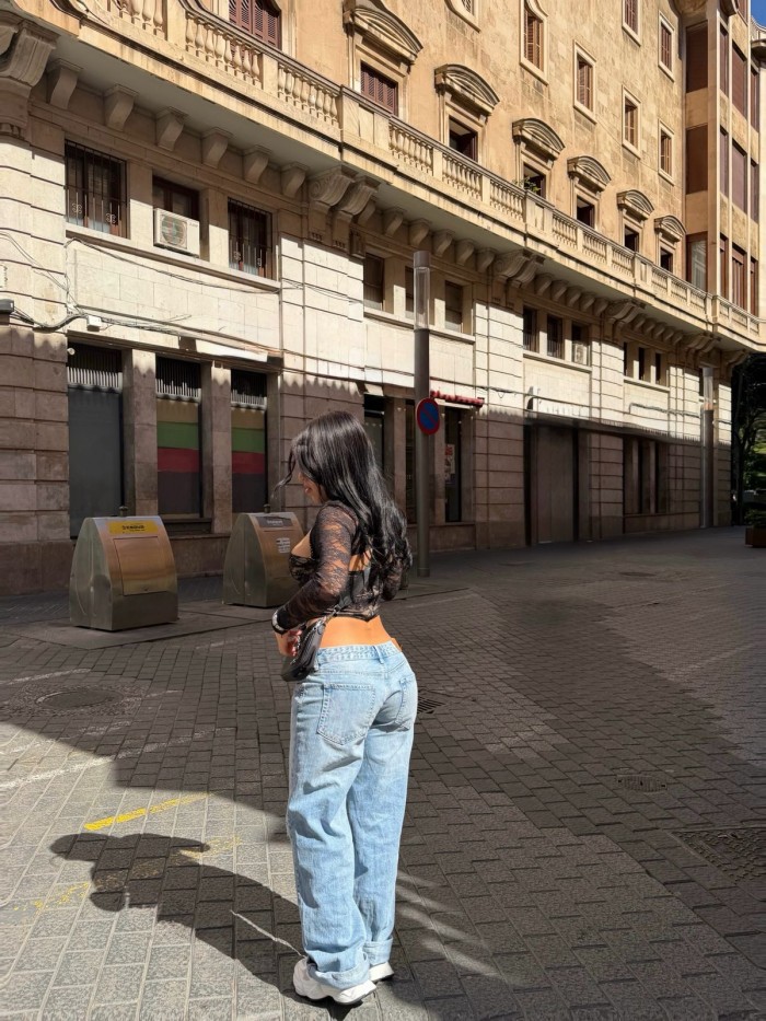CACHONDA ARDINTE FIESTERA EN MALAGA