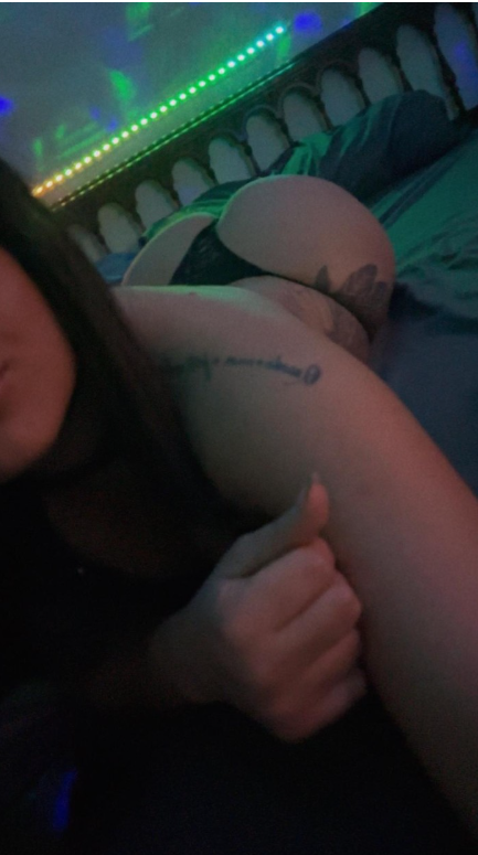 DELICIOSA ENTREGADA ARDIENTE ADICTA AL PLACER