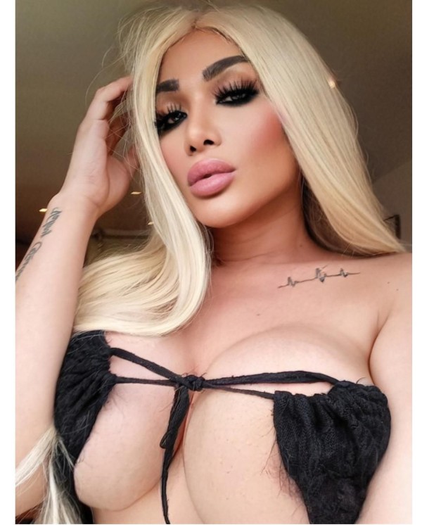 Luna linda Transexual jovencita Dispuesta