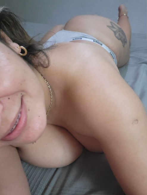 CACHONDA LUJURIOSA ARDIENTE CON MUCHO PLACER