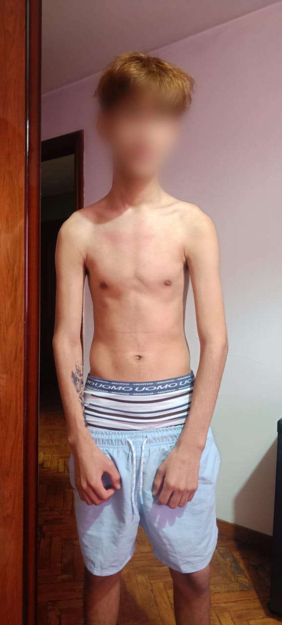 Niñato hondureño cachondo