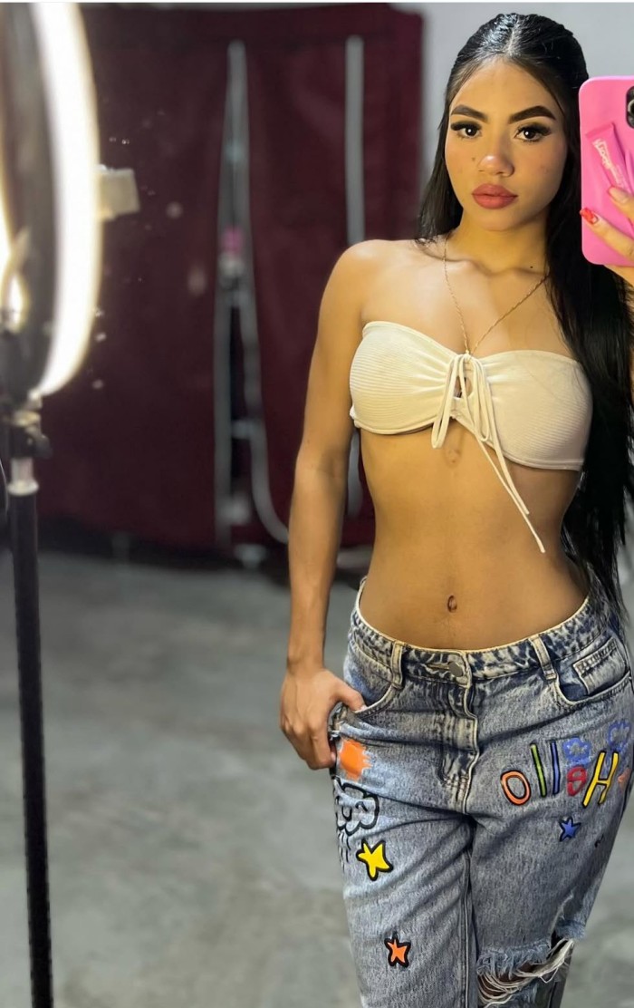 ESCORT VENEZOLANA ARDIENTE FIESTERA EN GRANADA