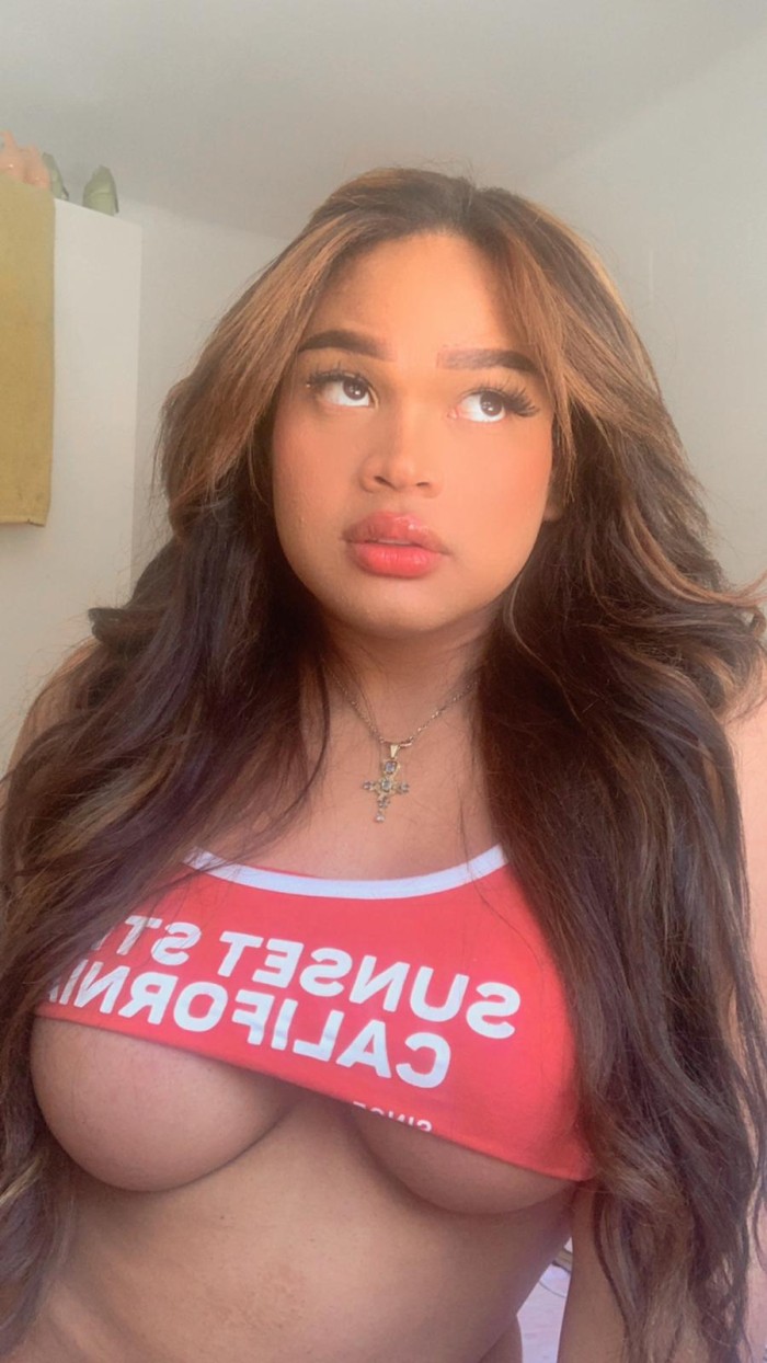 NICOL TRANS TRAVIESA Y JUGUETONA NUEVA