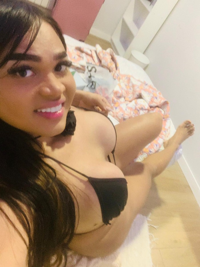 NICOL TRANS TRAVIESA Y JUGUETONA NUEVA