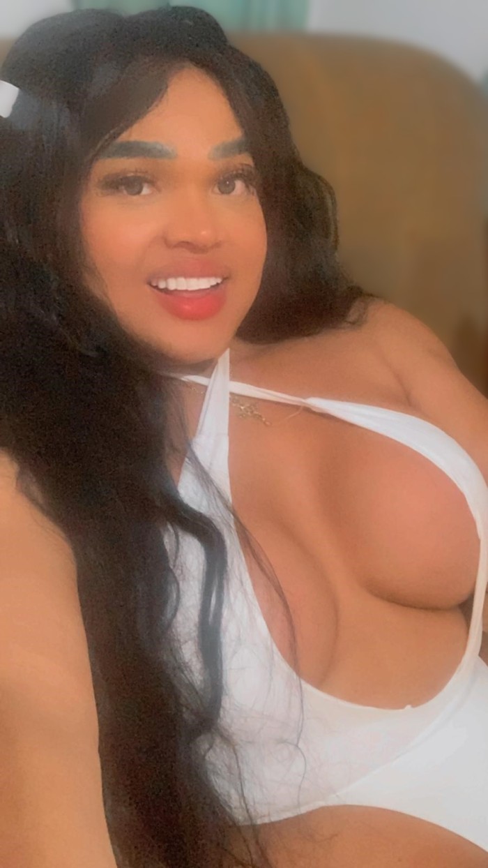 NICOL TRANS TRAVIESA Y JUGUETONA NUEVA