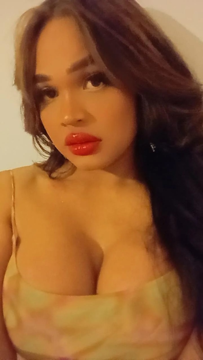 NICOL TRANS TRAVIESA Y JUGUETONA NUEVA