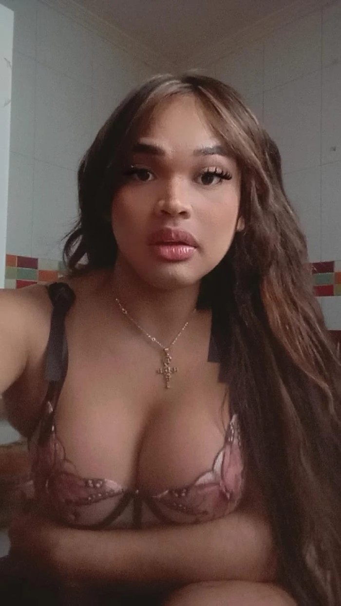 NICOL TRANS TRAVIESA Y JUGUETONA NUEVA