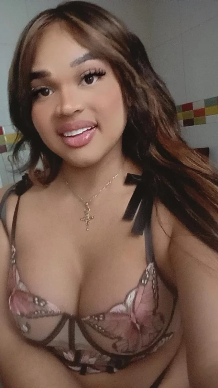 NICOL TRANS TRAVIESA Y JUGUETONA NUEVA