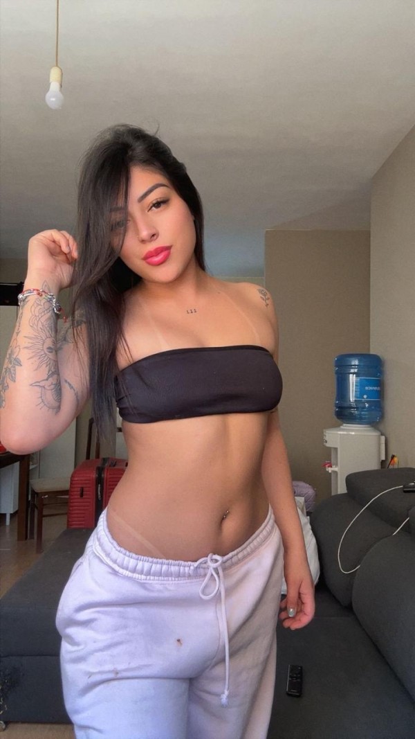YAILIN CHICA CALIENTE Y FOGOSA TE ESPERA EN CASA