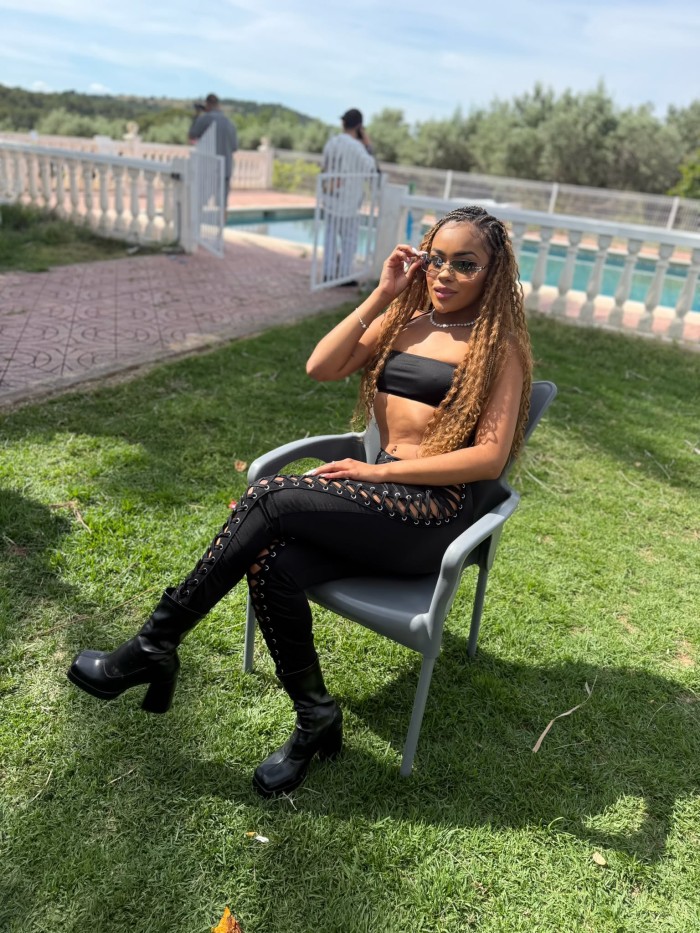 LUNA Morena Colombiana de Lujo en Ibiza