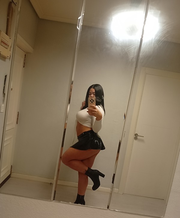 LATINA MUY CACHONDA