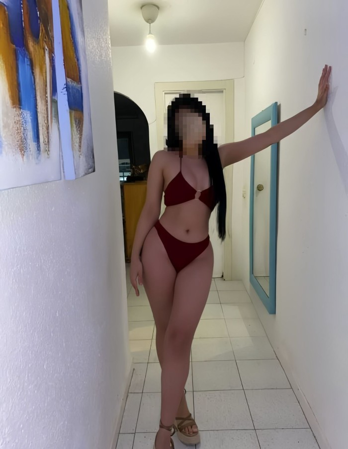 Latina Sensual y sugerente