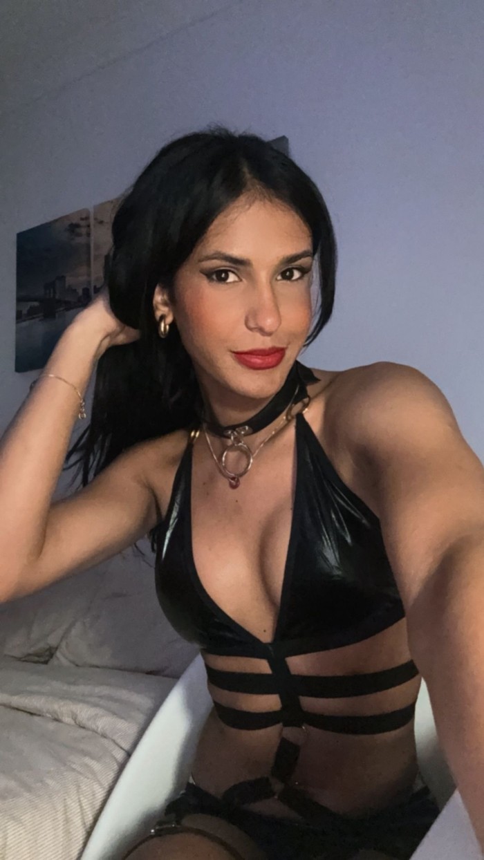 ALEJANDRA CHICA TRANS MUY COMPLETA