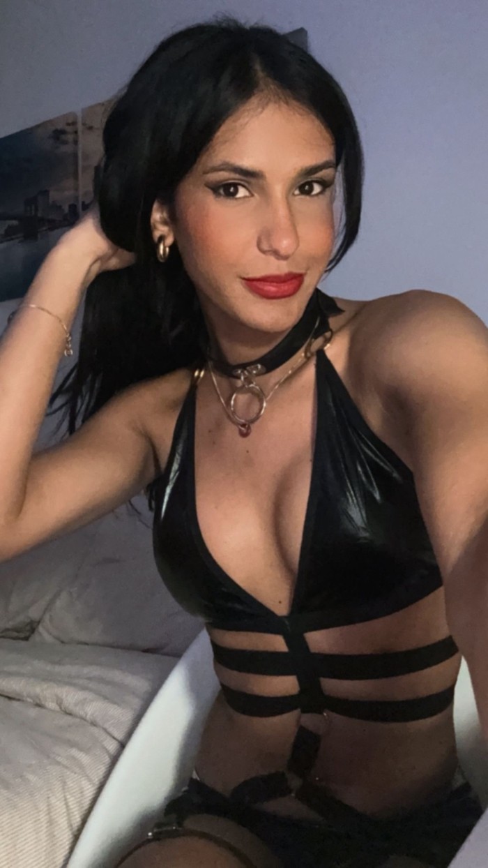 ALEJANDRA CHICA TRANS MUY COMPLETA
