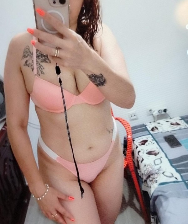 FULANA SOLTERA CON GANAS DE RABOS