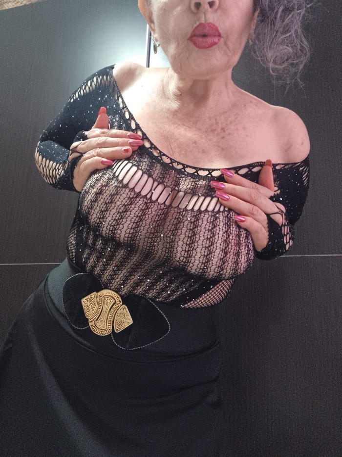 Madurita ducle y divertida