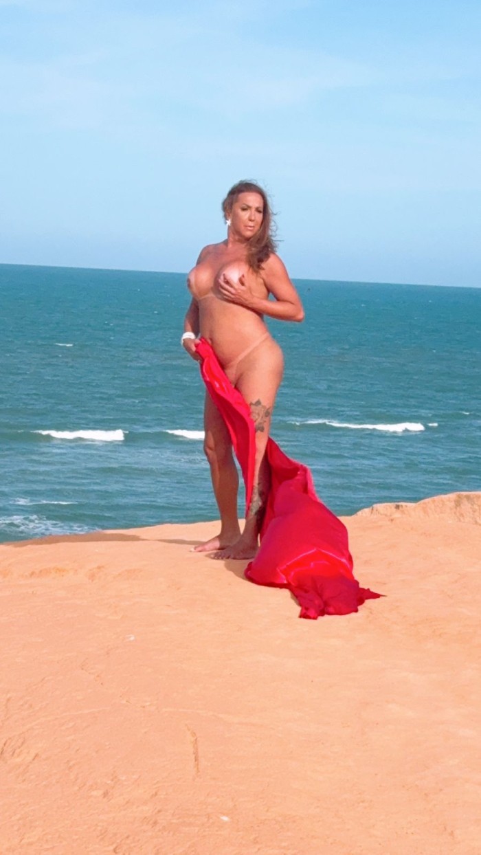 GRETA LA REINA DEL PRAZE