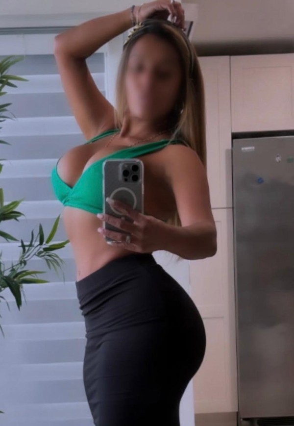 Tu cita perfecta. Linda, educada y muy complaciente