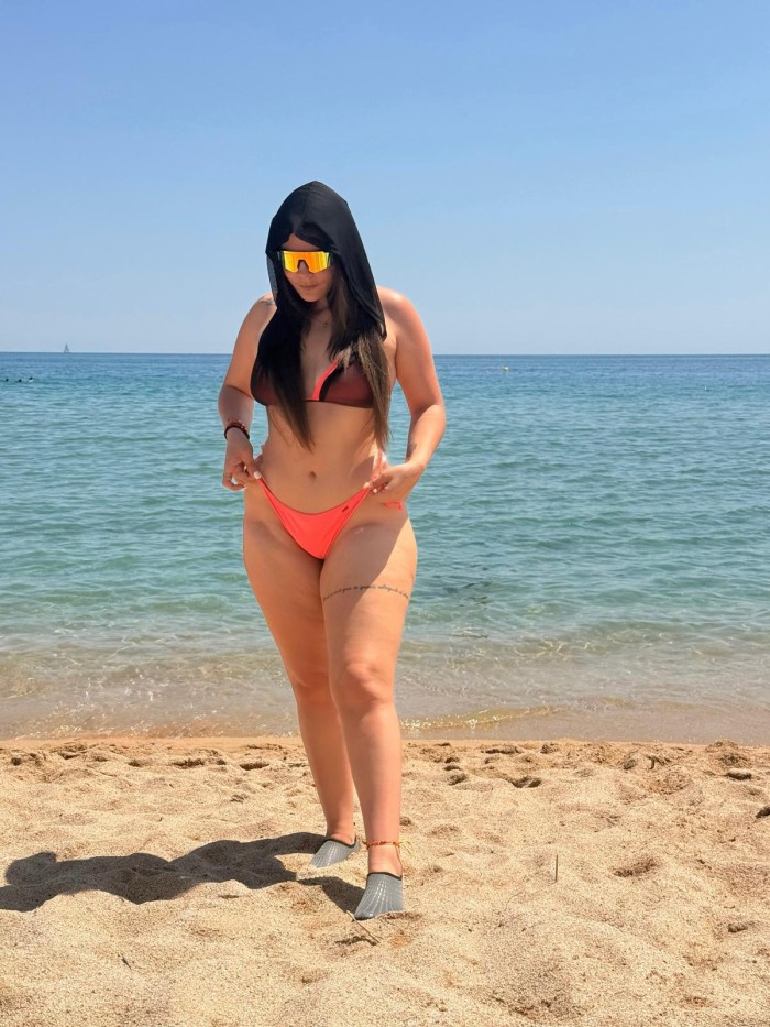 COLOMBIANA SEXY CACHONDA ADICTA AL SEXO