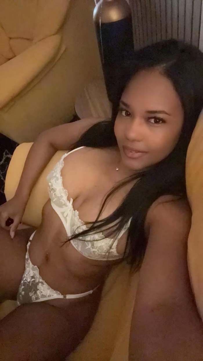 SOFIA DULCE VENEZOLANA NALGAS DE ORO