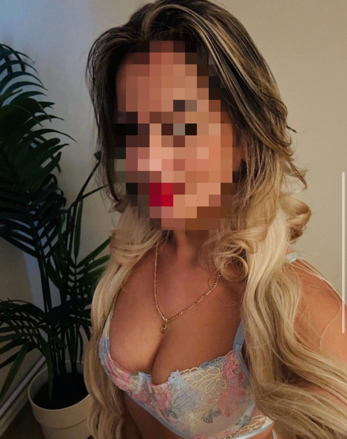 ESCORT COLOMBIANA EN VALENCIA SEXO FIESTA
