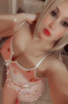 DELICIOSA IMPLICADA CACHONDA LUJURIOSA COMPLACIENT