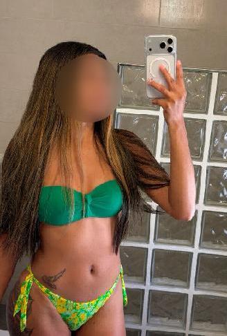 Chica muy juguetona y simpática buen servicio