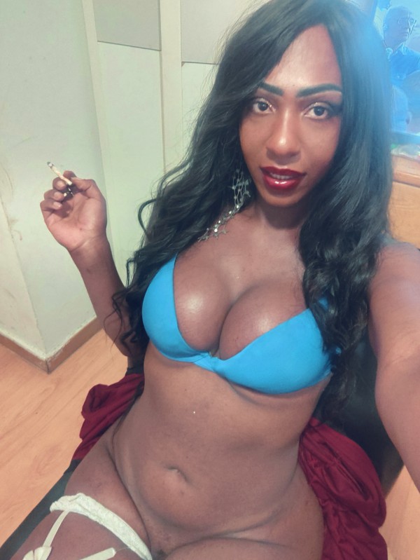 Ola soy gleicy una trans muy Wapa y sexy