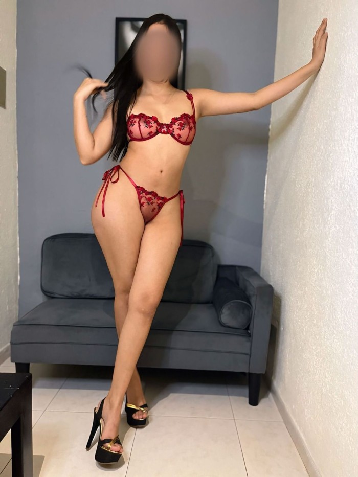 PRECIOSA JOVEN 20 AÑOS CON GANAS DE EXPERIMENTAR