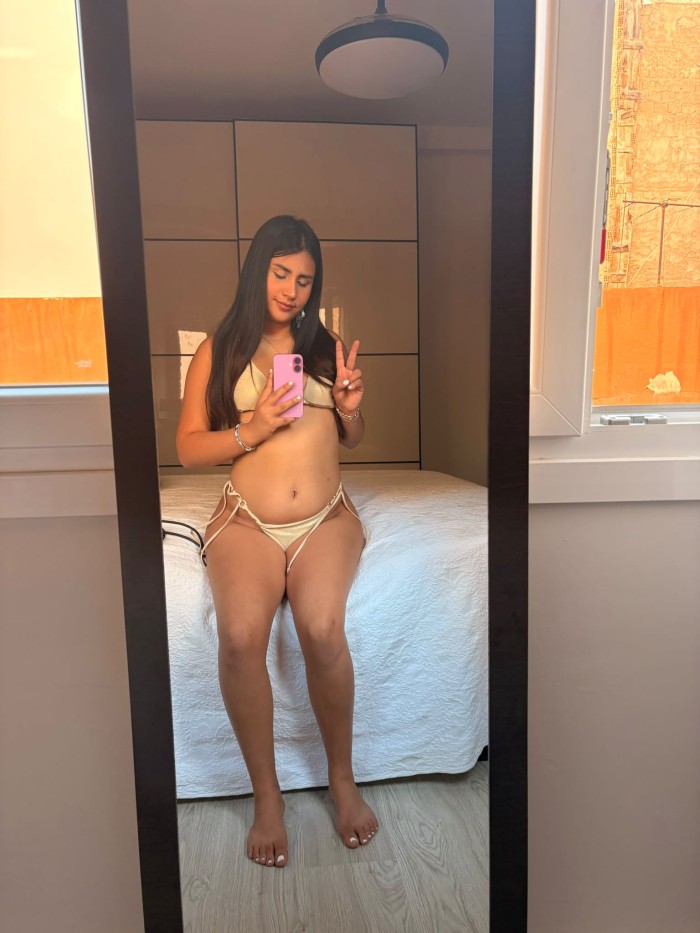 EN ALMERIA SENSUAL ESCORT JOVENCITA CACHONDA ARDIE