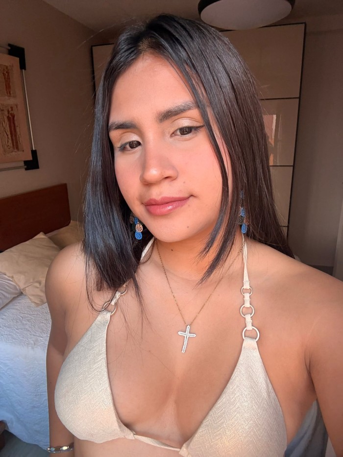 EN ALMERIA SENSUAL ESCORT JOVENCITA CACHONDA ARDIE