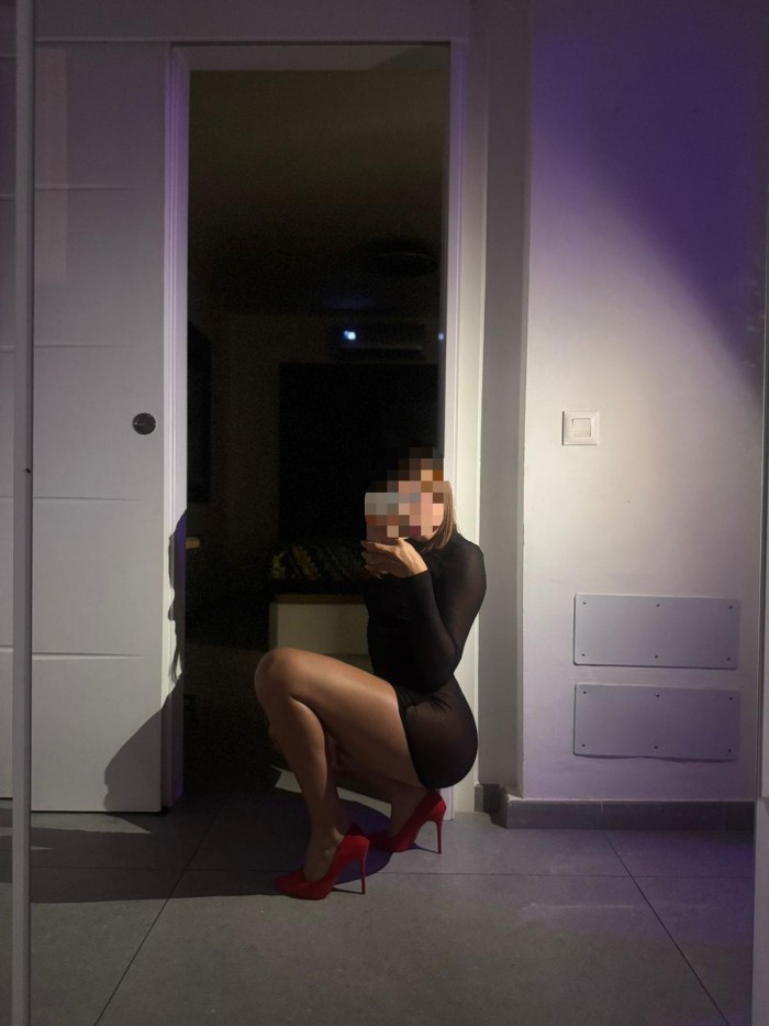 COLOMBIANA EN MALAGA ARDIENTE LUJURIOSA SEXO RICO