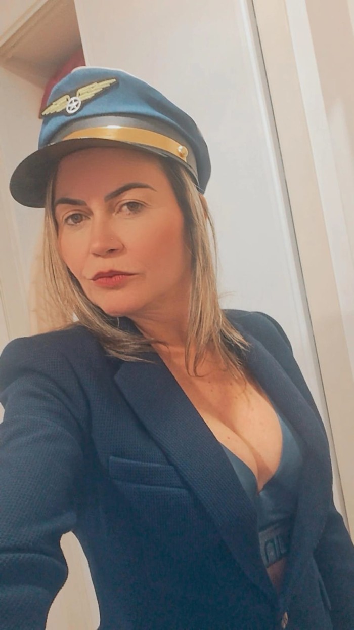 Fiestera super sexy rubia con ganas de placer 24h