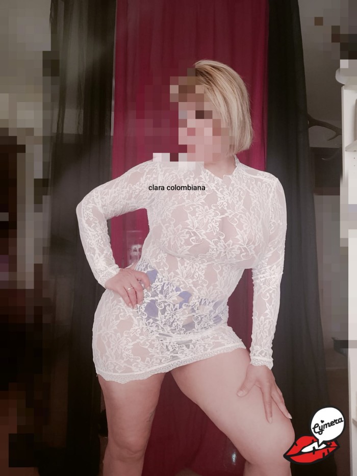 Clara colombiana madurita trato de novios sexy