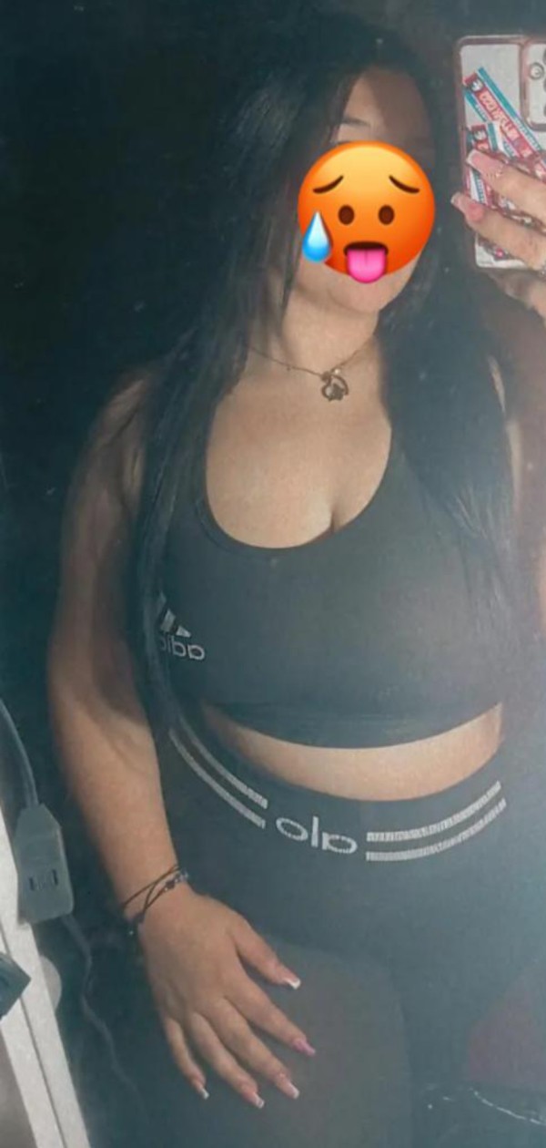 25 AÑOS CHICA CURVI LUNA PECHOS ENORMES