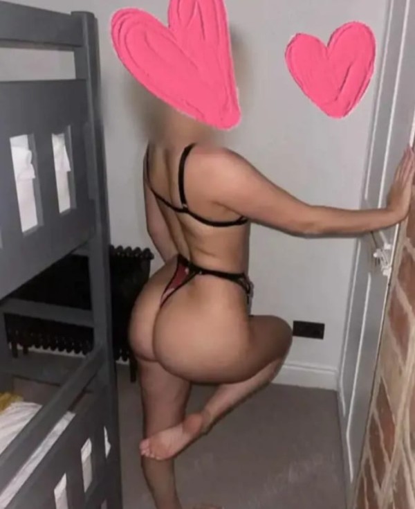 Maja atractiva caliente todos los servicios que te encantara