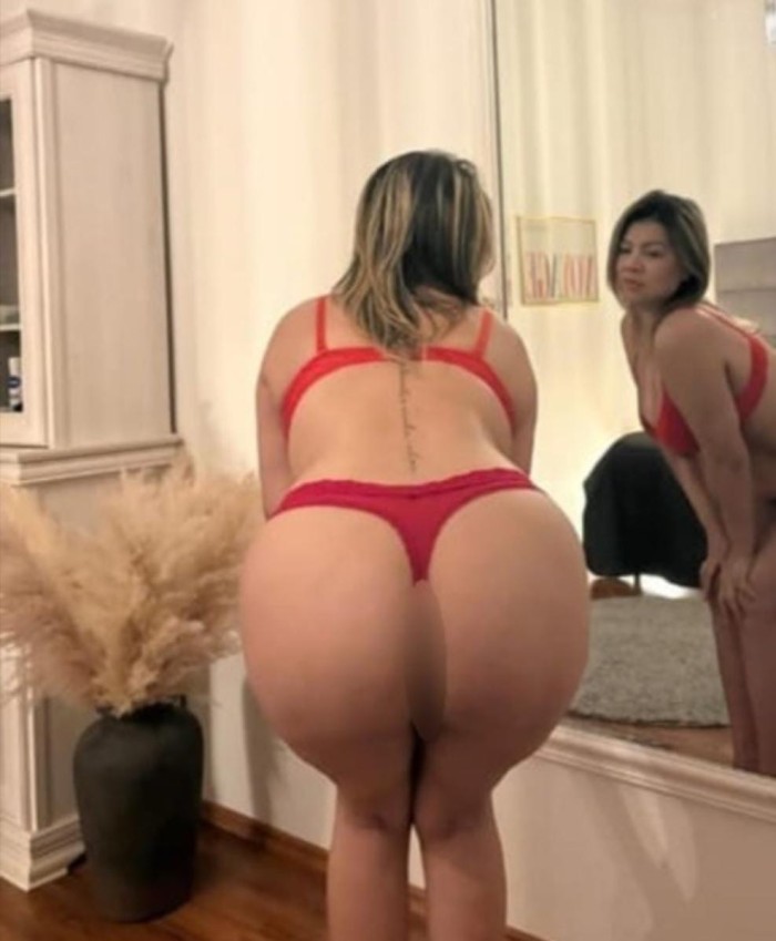 KAREN BRASILEÑA: MUJER FOGOSA, CON GANAS DE FIESTA