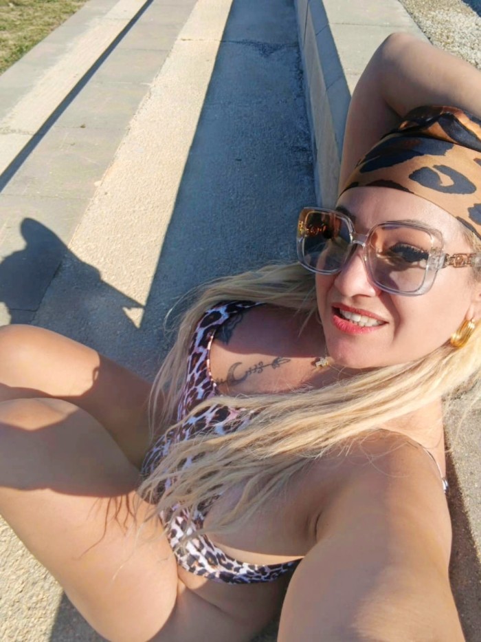 DOMINADORA 24h en Mataró – Biki: Placer Cochino