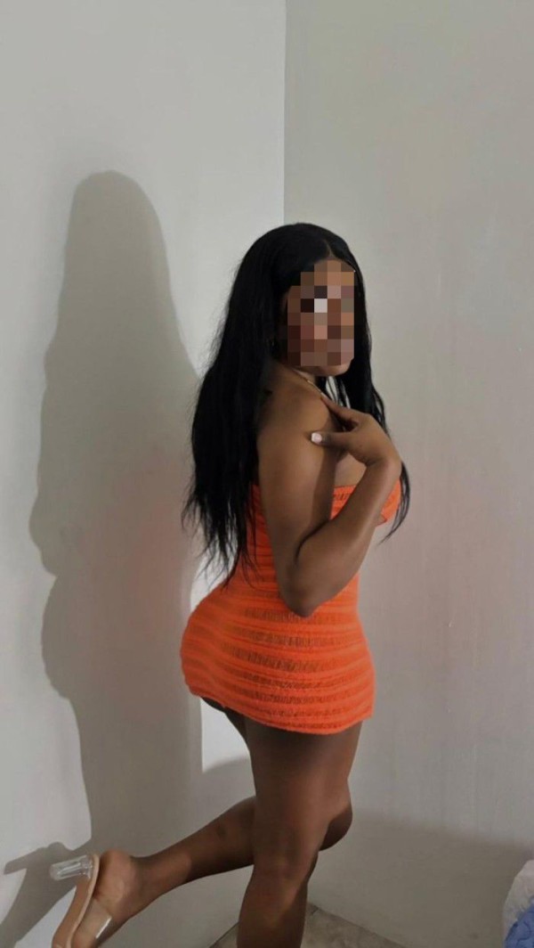 Rica jovencita cariñosa a, amorosa ,fiestera…